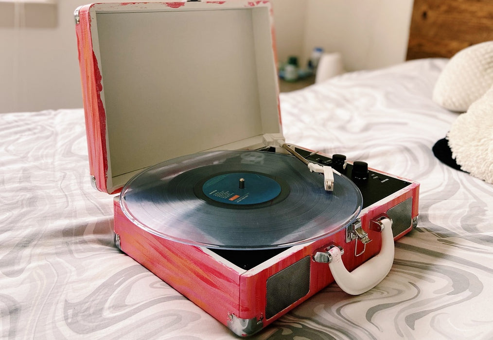 Top 10 Female Artists in Music History