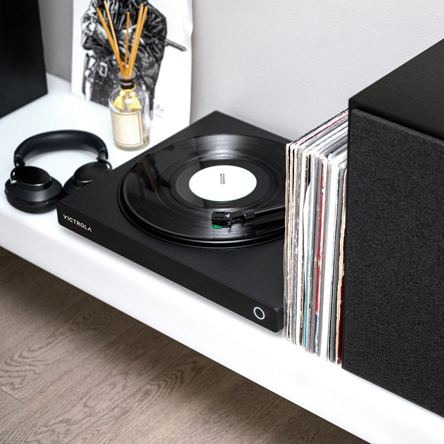 Hi-Res Onyx Bluetooth Turntable Image 2