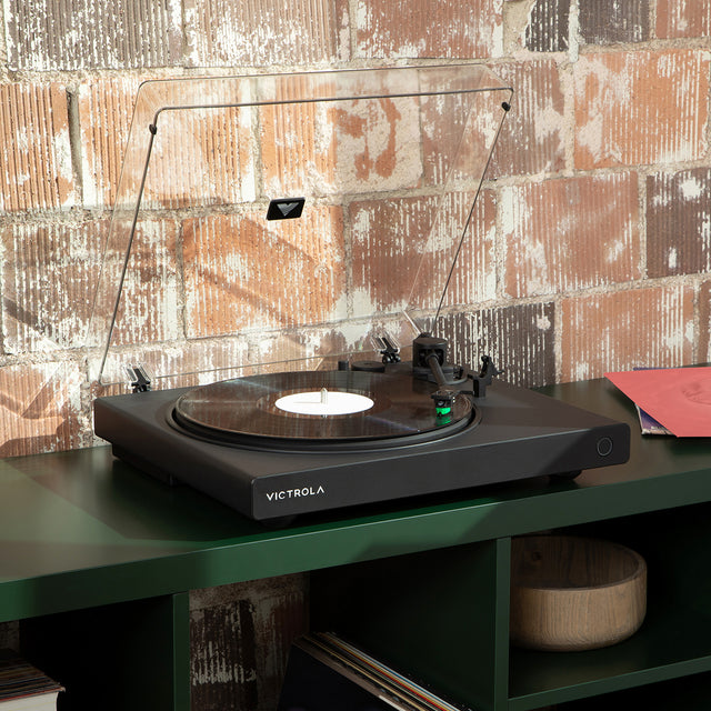 Wave Bluetooth Turntable with Auracast Image 2
