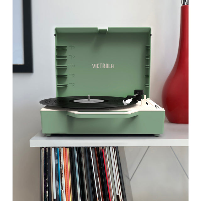 Re-Spin Sustainable Bluetooth Suitcase Record Player Image 2