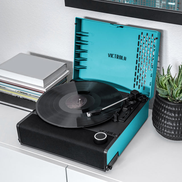 Revolution GO Portable Rechargeable Record Player Image 2